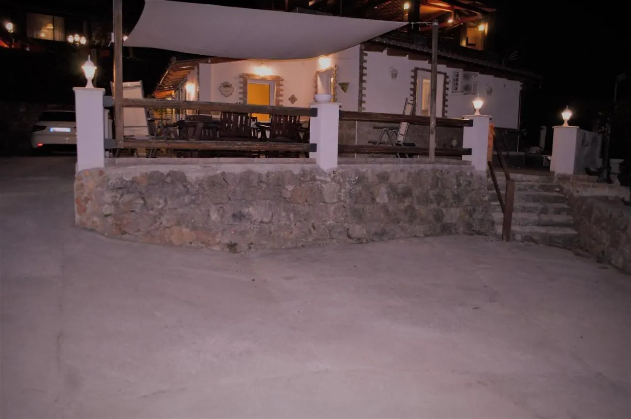 Sis Holiday Villa Palermo